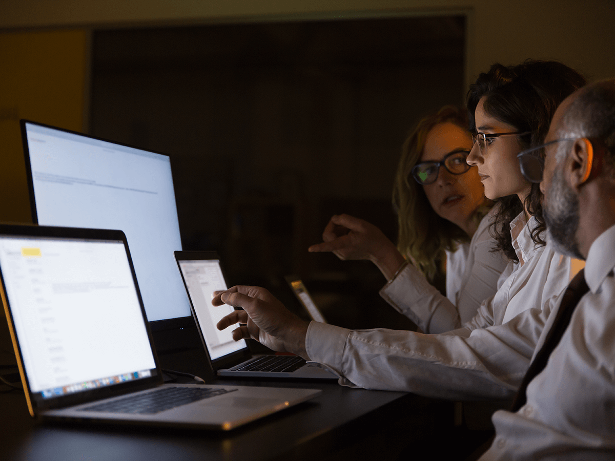 Data professionals with comparison for data science and computer science in tech